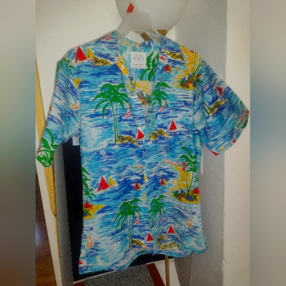 Whitehall Hawaiian Button Shirt Size 16-16/2 Size Large Men's. Vintage. RN 20708